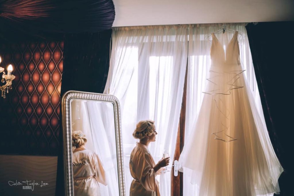 Luxury art deco wedding venue in Doncaster bride in bridal suite