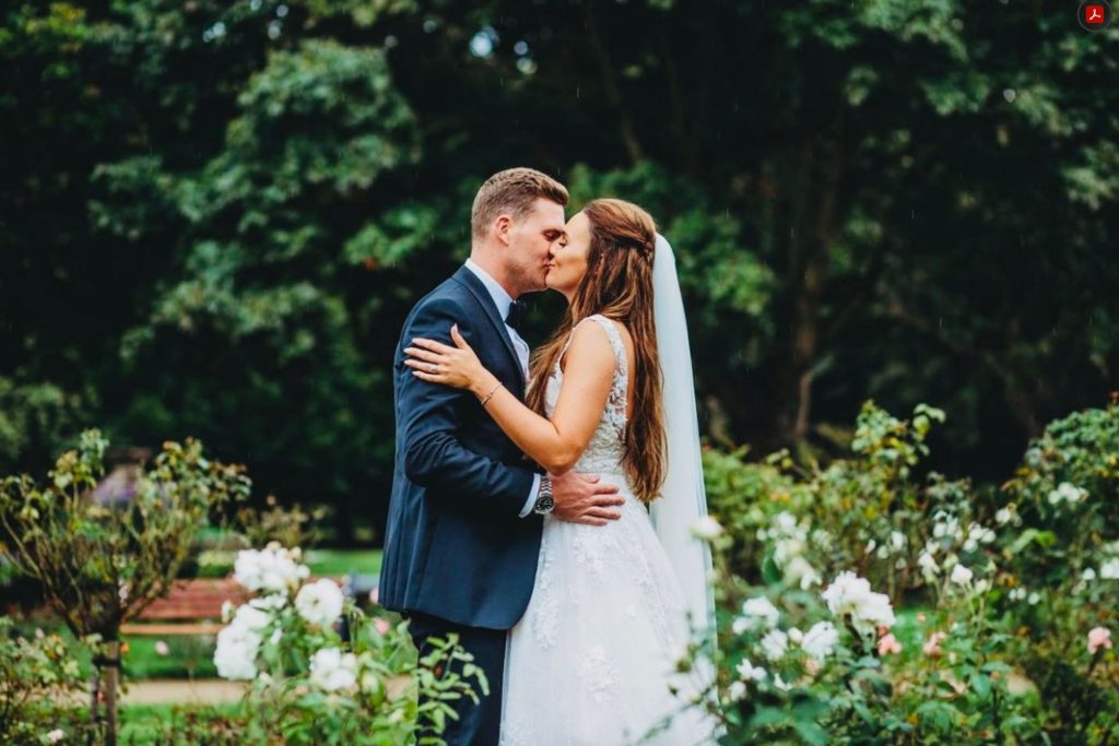 Luxury art deco hotel in Doncaster bride and groom kiss
